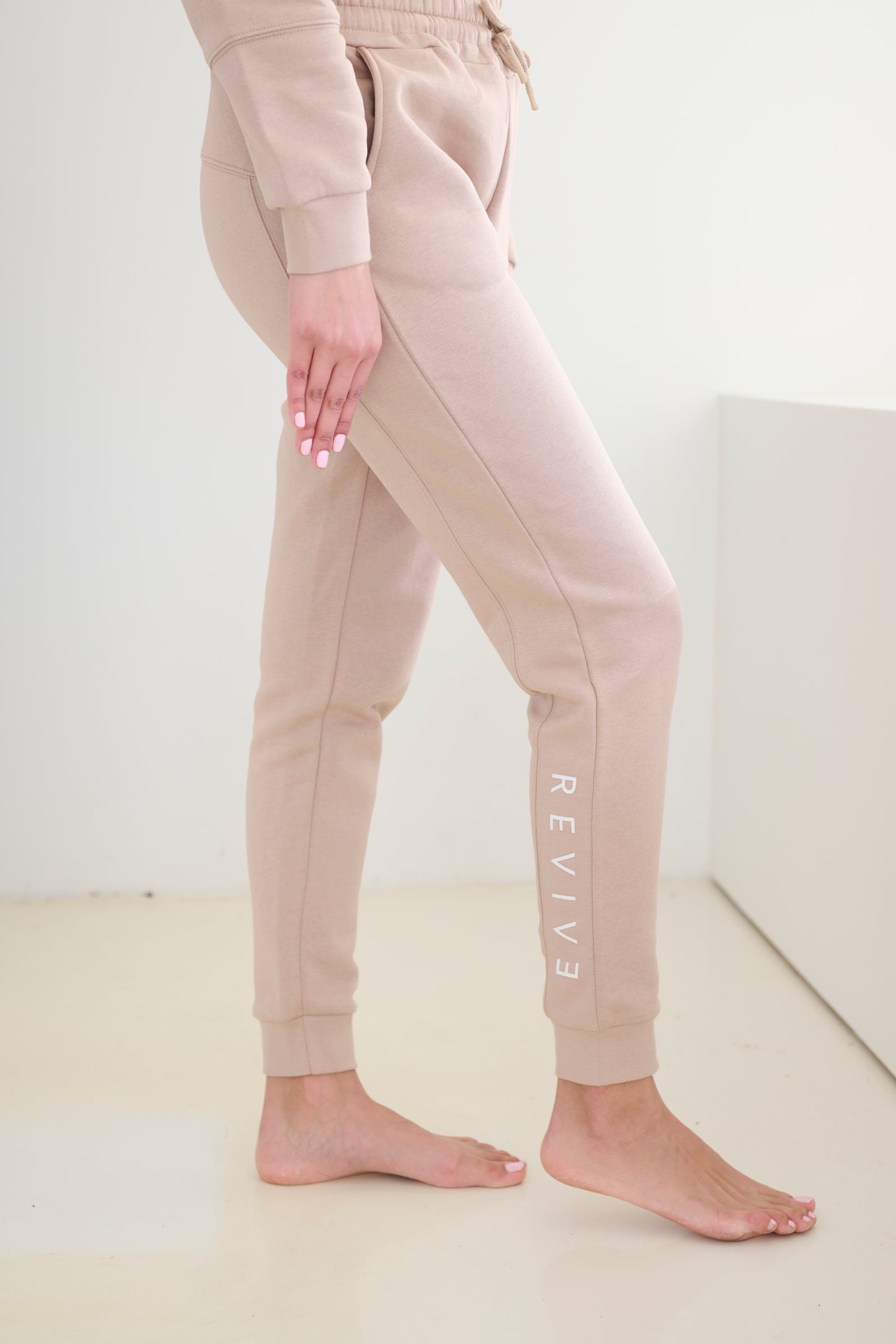 High-waisted Jogger - Taupe
